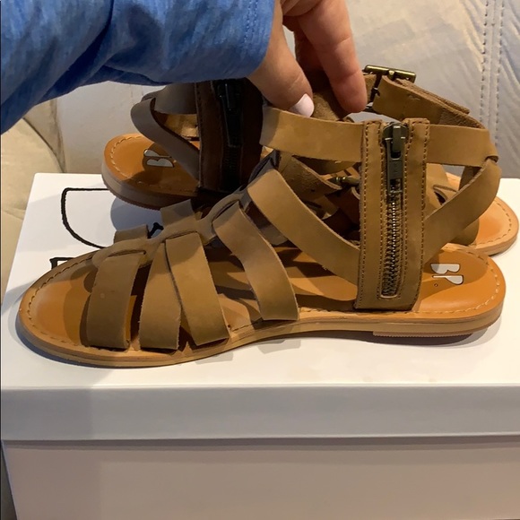 BP Gladiator Sandal - Picture 1 of 6